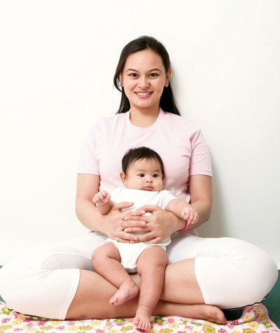 4 Langkah Gerakan Yoga untuk Bayi