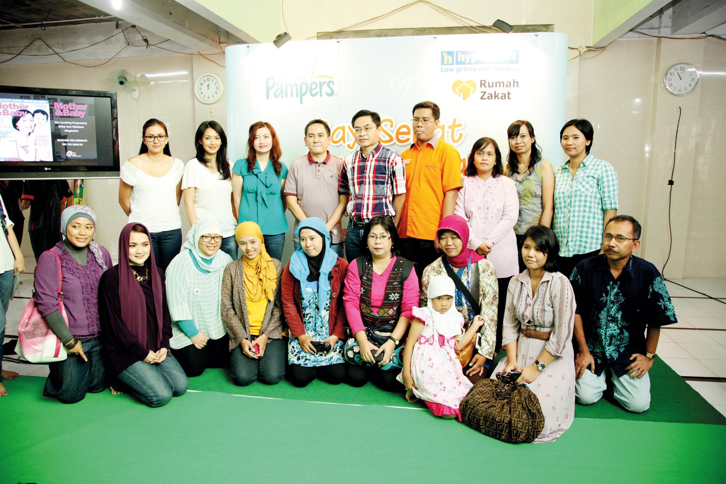 Pampers &#038; Hypermart Peduli Korban Banjir