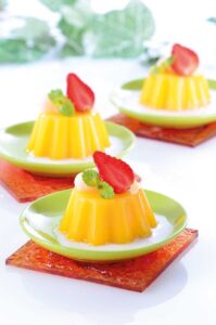 Pudding Mangga Saus Leci