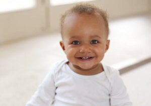 Pertumbuhan Gigi Bayi Usia 6-9 Bulan