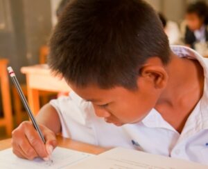 Anak Jalanan Tak Boleh Putus Sekolah