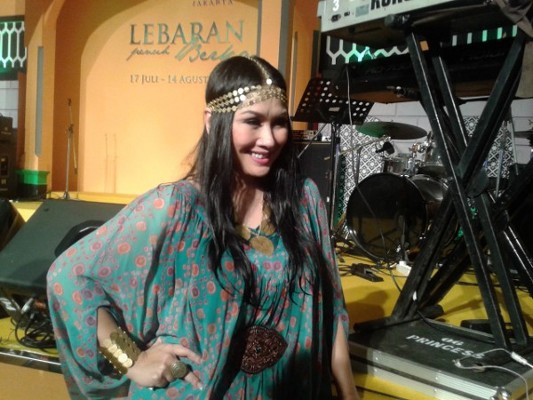 Titi DJ Berbuka dengan Menu Sehat