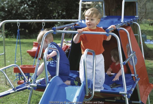 Aktivitas Bermain Anak Usia 1-2 Tahun