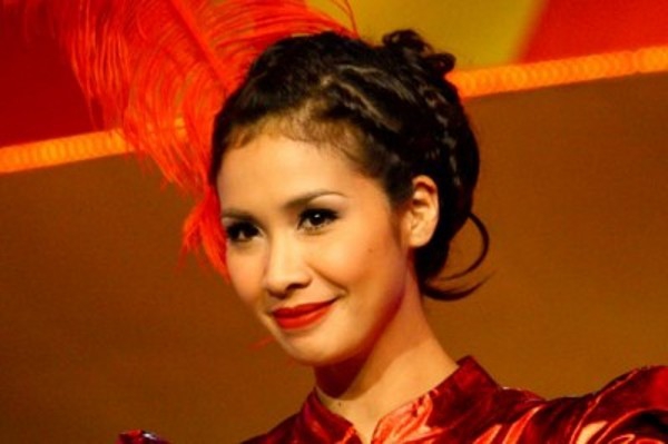 Marsha Timothy Melahirkan Bayi Perempuan