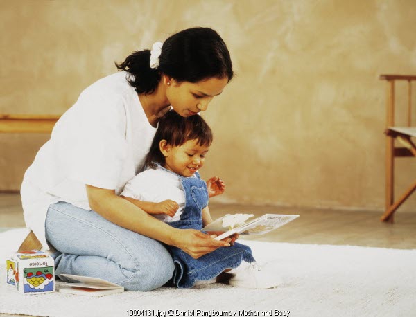 Menstimulasi Otak Si Kecil