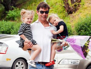 Jerry O’Connell Tentang Putri Kembarnya