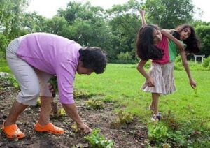 Fenomena Kembar Siam (4): Kisah dari Dunia Lain