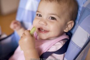 Tip Memberi Camilan pada Bayi