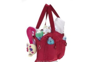 Isi Tas Bayi Saat Liburan