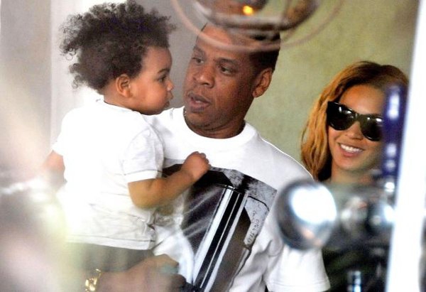 Blue Ivy Fans Sang Ayah