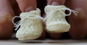 Sepatu Terbuat dari ASI