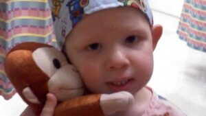 Isaac Brown, Bocah Tanpa Rasa Sakit