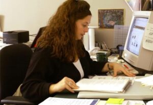 5 Tip Sehat Ibu Bekerja