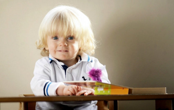 Si Balita yang Selalu Lapar