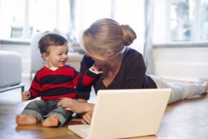 Komunikasi Verbal Cegah Anak Telat Bicara