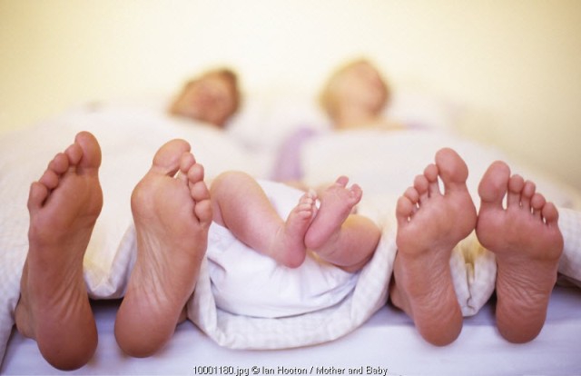 Bahaya Bayi Tidur Satu Ranjang