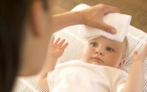 Kejang Demam Pengaruhi Kecerdasan Anak?