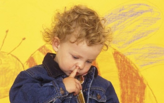 Kebiasaan Mengorek pada Balita