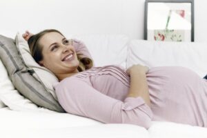 Percaya Diri di Trimester Akhir Berkat Gizi