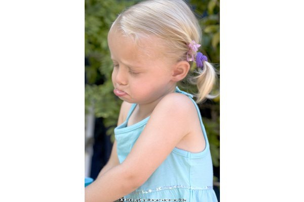 Stop Kebiasaan Anak Menarik Rambut