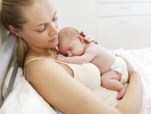 Risiko Persalinan di Rumah