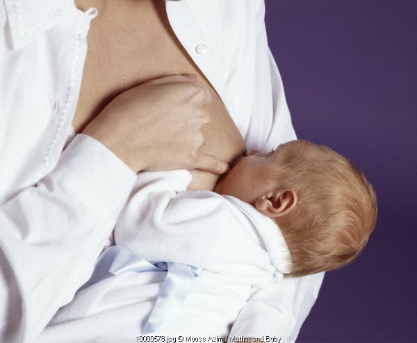 Bayi Sulit Menyusu karena Lidah Terikat