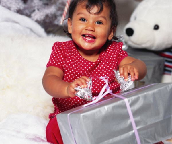 Hadiah Ulang Tahun Pertama