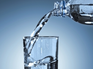 Air Mineral untuk Cegah Alzheimer