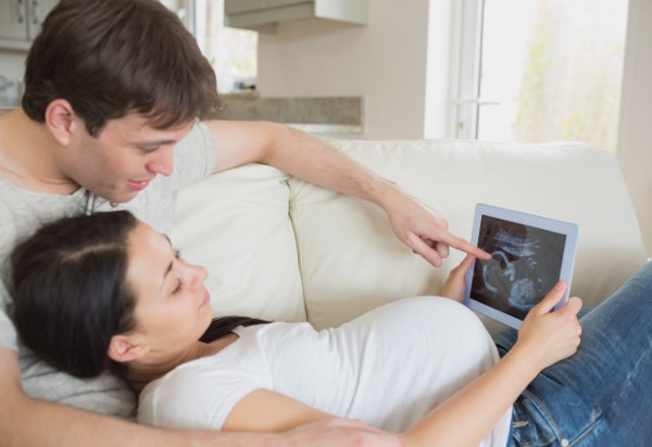 Foto USG Membangkitkan Mental Sang Ayah