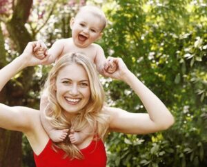 Membangun Kedekatan dengan Bayi