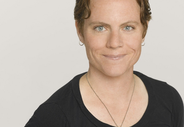 Chris Nee Buat Kartun untuk Sang Putra