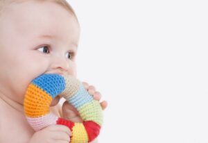 Tip Redakan Nyeri Tumbuh Gigi