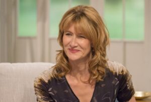 Laura Dern: Jangan Sembunyikan Konflik dari Anak