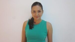 Dona Agnesia Menikmati Jadi Ibu