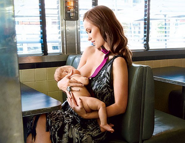 Olivia Wilde Menyusui Bayinya Saat Pemotretan
