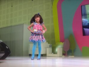 Penuh Warna di Costume Competition & Fashion Show