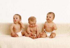 Gerakan Bayi Usia 0-3 Bulan