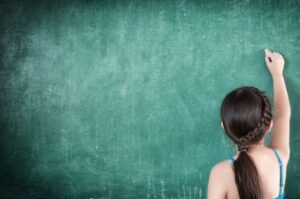 Balada Emak-Emak Rempong: Memilih Pre-School