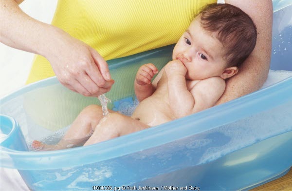 Agar Bayi Bebas Biang Keringat