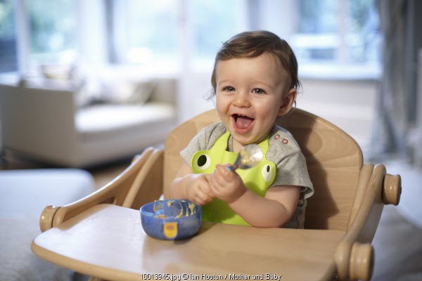 Pola Makan Bayi 9-12 Bulan