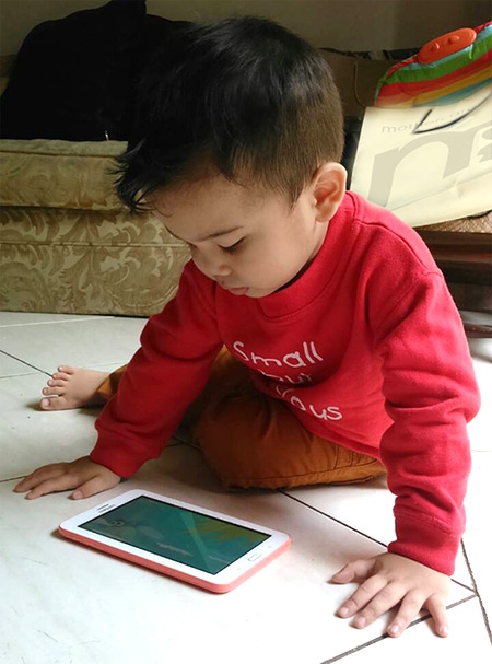 Meningkatkan Keterampilan Si Kecil dengan Gadget
