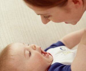 Pentingnya Mengajak Ngobrol Si Kecil