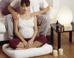 Pijat Refleksiologi Saat Hamil