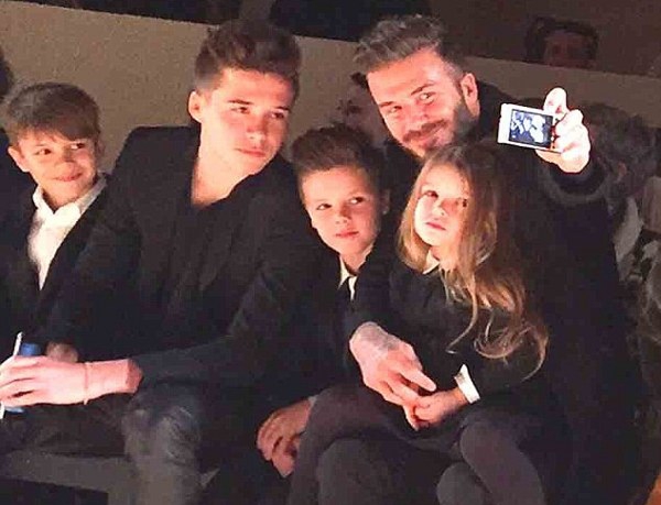 Dukungan Keluarga untuk Victoria Beckham
