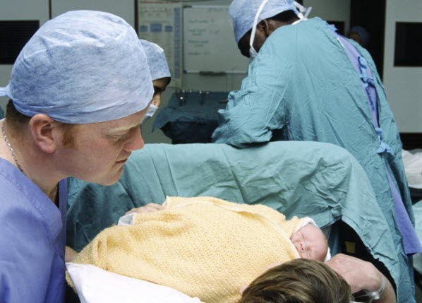 Gejala &#038; Penanganan Perdarahan Pasca Persalinan