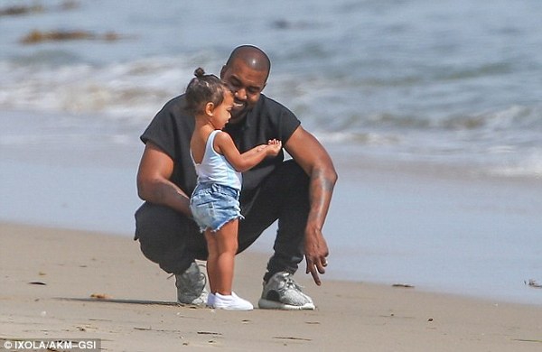 Kanye West, Sunday at the Beach