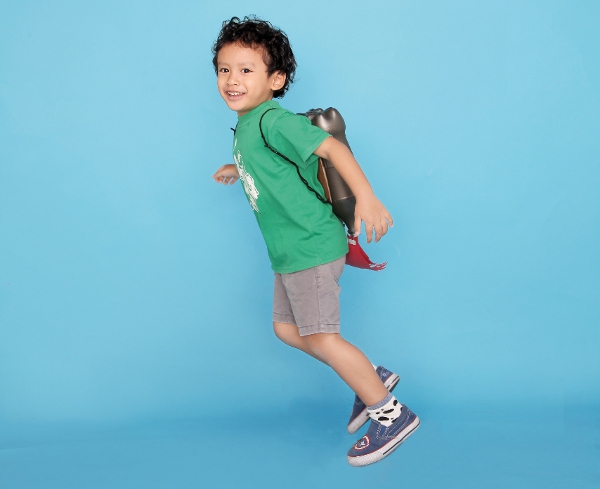 Menjelajah Bersama Roket