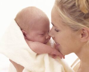 Stimulasi Mempererat Bonding Orangtua & Bayi