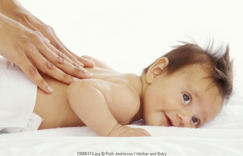 Stimulasi Indra Peraba Bayi