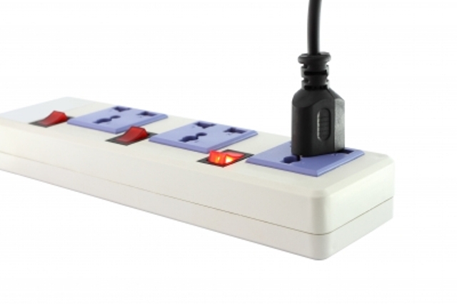 Cegah Kebakaran Akibat Konsleting Listrik di Rumah